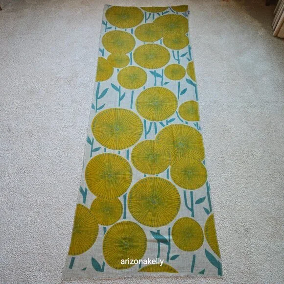 NWOT Cashmere Scarf Retro Scandinavian Design - Picture 10 of 14